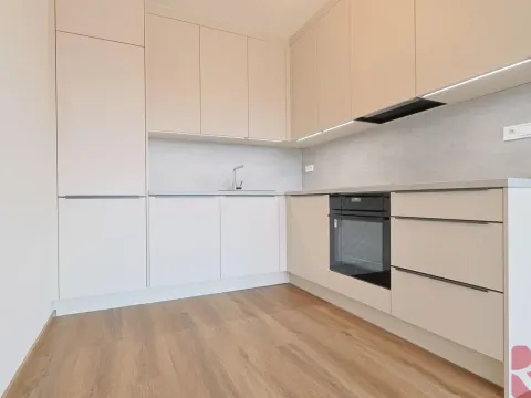Pronájem bytu 2+kk, Praha - Kamýk, Hodkovická, 56 m2