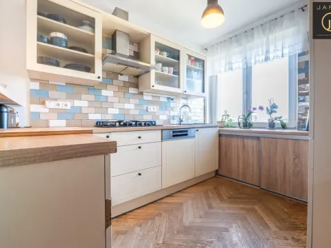 Prodej bytu 3+kk, Praha - Záběhlice, Hlavní, 78 m2