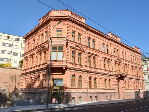 Pronájem virtuální kanceláře, Hradec Králové, Komenského, 10 m2