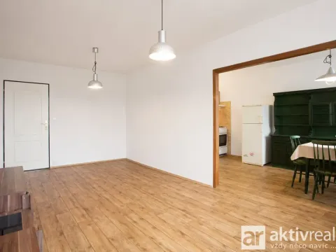 Pronájem bytu 3+1, Neratovice, nám. Republiky, 72 m2