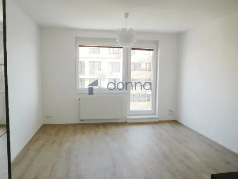 Pronájem bytu 1+kk, Praha, Makedonská, 36 m2