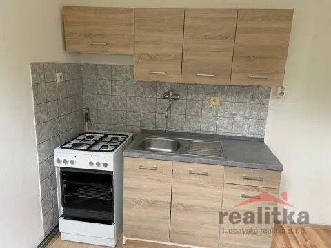 Pronájem bytu 1+1, Opava - Předměstí, Kylešovská, 32 m2