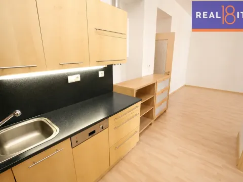Prodej bytu 1+1, Praha, Jaselská, 55 m2