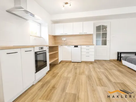 Pronájem rodinného domu, Peč, 85 m2