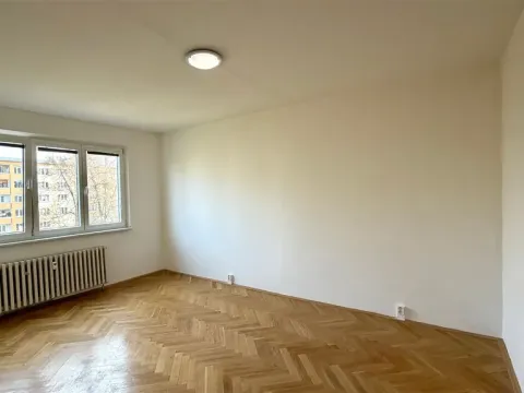 Pronájem bytu 1+1, Cheb, 17. listopadu, 34 m2