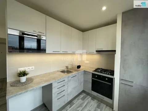 Pronájem bytu 1+1, Praha - Vokovice, Evropská, 37 m2