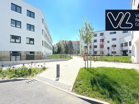 Prodej obchodního prostoru, Šlapanice, Brněnská, 131 m2