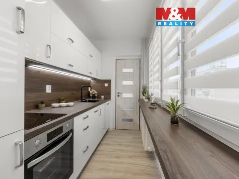 Prodej bytu 3+1, Hradec Králové - Slezské Předměstí, Severní, 62 m2