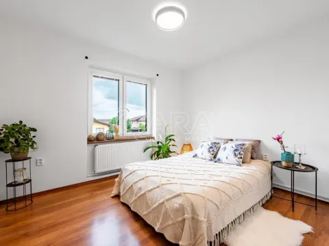 Prodej bytu 3+1, Osek, 72 m2