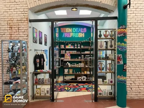 Pronájem obchodního prostoru, Hodonín, Masarykovo nám., 10 m2