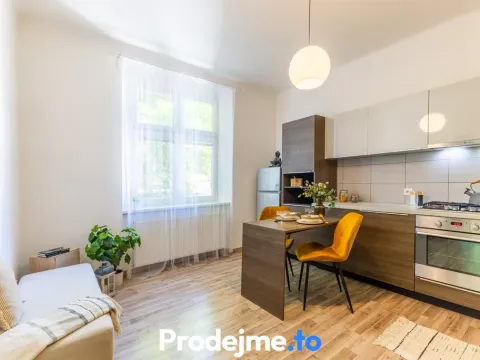 Pronájem bytu 1+1, Praha - Smíchov, Bieblova, 42 m2
