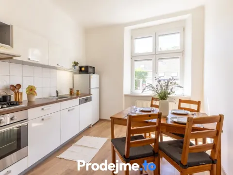 Pronájem bytu 1+1, Praha - Smíchov, Bieblova, 34 m2