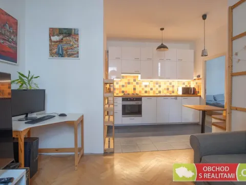 Prodej bytu 2+kk, Praha - Holešovice, U Uranie, 40 m2
