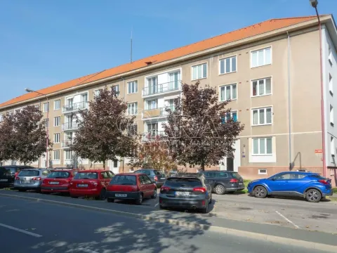 Pronájem bytu 1+1, Neratovice, Dr. E. Beneše, 39 m2