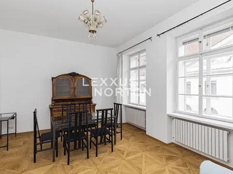 Pronájem bytu 3+1, Praha - Malá Strana, Sněmovní, 85 m2