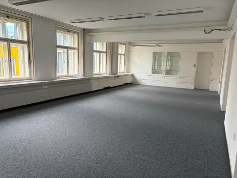 Pronájem kanceláře, Praha - Nové Město, Spálená, 82 m2
