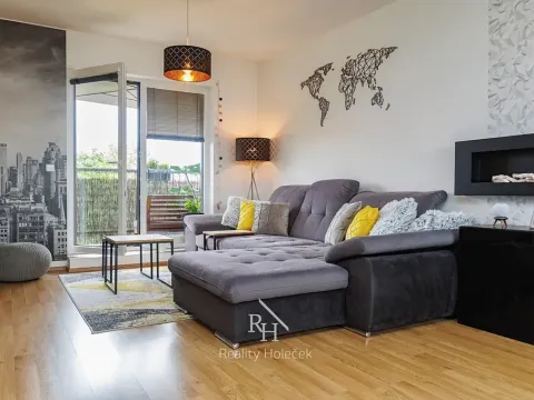 Prodej bytu 2+kk, Buštěhrad, Ořešín, 52 m2