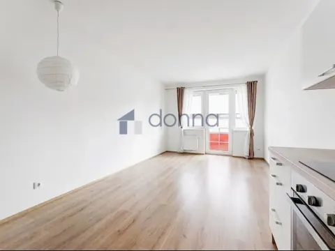 Pronájem bytu 1+kk, Praha, U Hostavického potoka, 32 m2