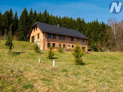 Prodej rodinného domu, Kratušín, 440 m2