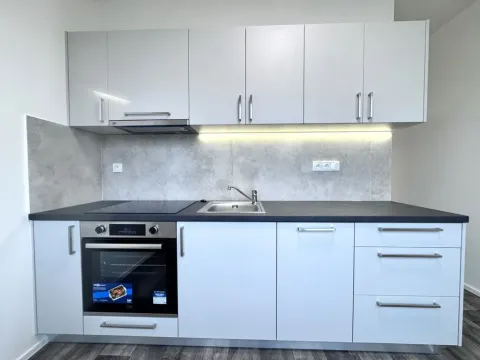 Pronájem bytu 2+1, Ostrava - Zábřeh, Výškovická, 55 m2