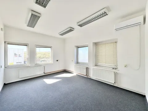 Pronájem kanceláře, Brno, Kaštanová, 58 m2