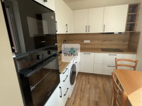 Pronájem bytu 2+1, Mělník, Dukelská, 56 m2