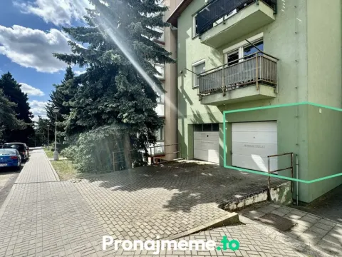 Pronájem garáže, Znojmo, Vídeňská třída, 16 m2