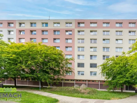 Prodej bytu 3+1, Uherské Hradiště, náměstí Republiky, 74 m2
