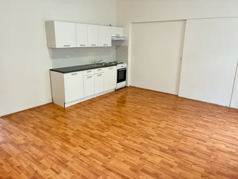 Pronájem bytu 2+kk, Karlovy Vary, T. G. Masaryka, 81 m2