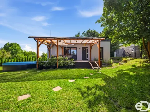 Prodej rodinného domu, Sezemice - Lukovna, 40 m2