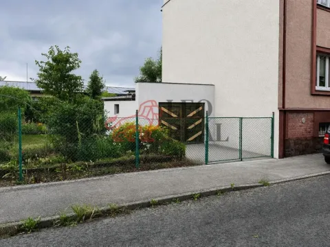 Prodej garáže, Opava - Předměstí, Stará silnice, 21 m2
