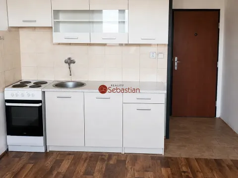 Pronájem bytu 1+1, Chomutov, Zahradní, 35 m2