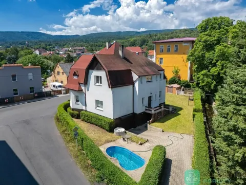 Prodej vícegeneračního domu, Hrob, 346 m2