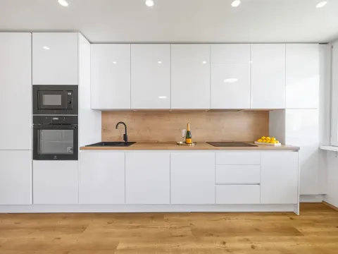 Prodej bytu 4+kk, Praha - Troja, Svídnická, 90 m2