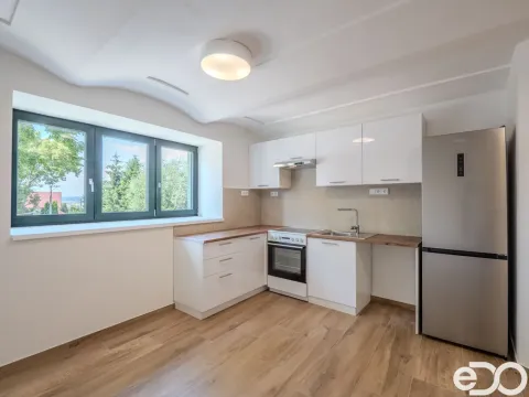 Pronájem bytu 3+kk, Máslojedy, 70 m2
