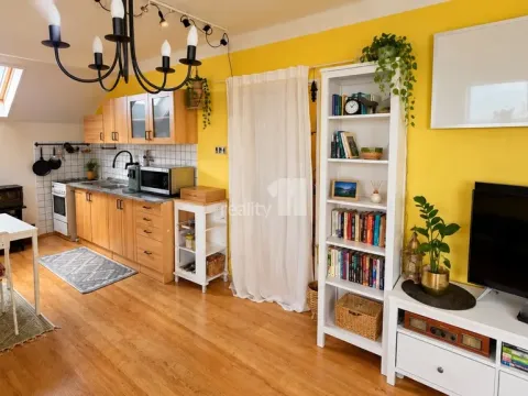 Prodej bytu 2+kk, Chyšky, 77 m2