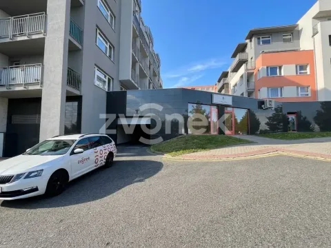 Pronájem garáže, Zlín, Podlesí II, 18 m2