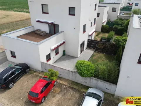 Prodej bytu 4+kk, Znojmo, Smutného, 79 m2