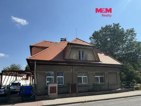 Prodej rodinného domu, Králův Dvůr, Fučíkova, 300 m2