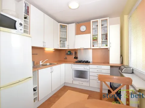 Pronájem bytu 2+kk, Praha - Kobylisy, Paláskova, 58 m2