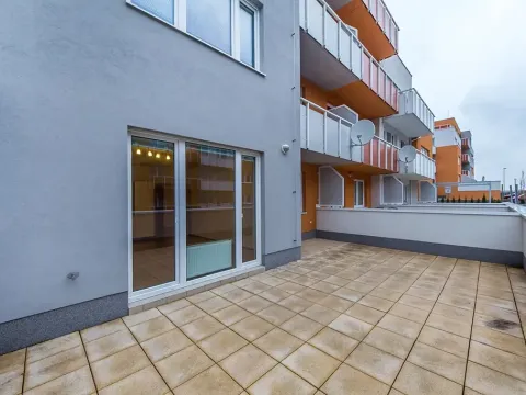 Pronájem bytu 2+kk, Praha - Kyje, Sicherova, 50 m2