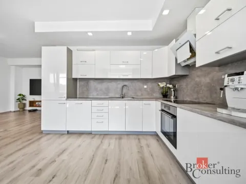 Prodej bytu 3+kk, Hradec Králové - Nový Hradec Králové, Jana Masaryka, 103 m2