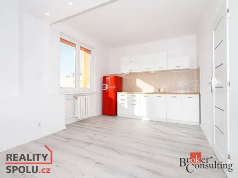 Prodej bytu 2+kk, Karviná - Nové Město, Jaroslava Vrchlického, 40 m2