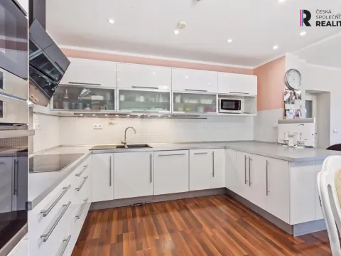 Prodej rodinného domu, Praha - Zličín, Jílová, 340 m2