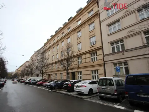 Pronájem bytu 2+kk, Praha - Bubeneč, Eliášova, 60 m2