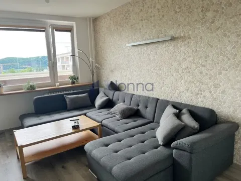 Pronájem bytu 3+1, Praha, Pod lysinami, 75 m2
