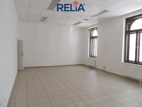 Pronájem kanceláře, Liberec, nám. Soukenné, 45 m2