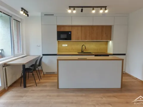 Pronájem bytu 1+kk, Jihlava, Kainarova, 42 m2