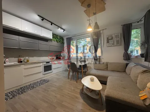 Pronájem bytu 2+kk, Praha - Troja, Hnězdenská, 56 m2