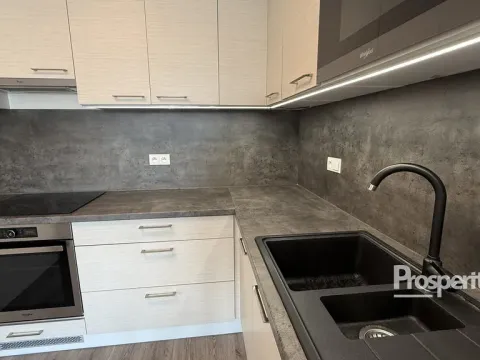 Pronájem bytu 2+kk, Rosice, Karla IV., 54 m2